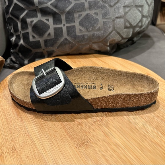 Birkenstock Madrid Big Buckle Black Leather Women’s Size 38/7-7.5 NWB - Picture 5 of 11